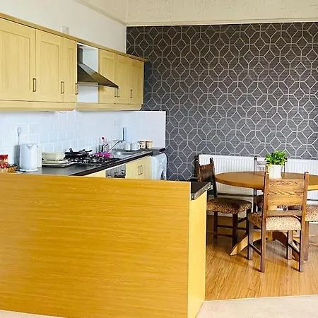 Apartment Spacious Flat In A Victorian House - Free Parking Bradford (West Yorkshire)